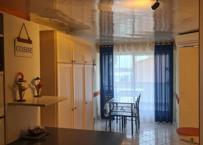 Elegant 30 M2 Dans 4 Etoiles 아파트